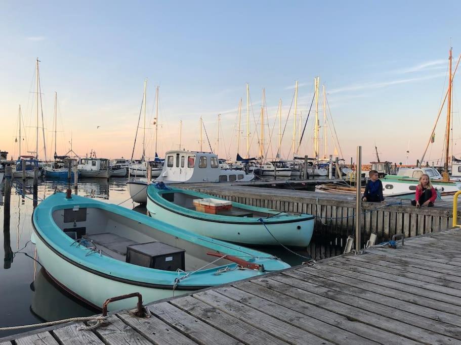 Skont Fiskerhus. Taet Pa By, Havn Og Havet Villa Marstal Екстериор снимка